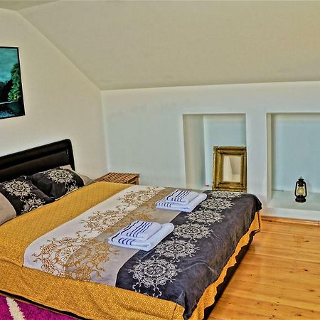 Central Apartment Nikšić Esterno foto
