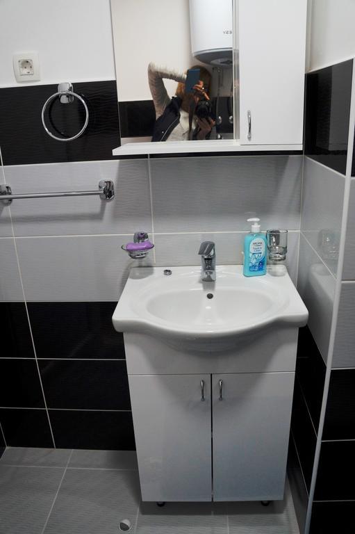 Central Apartment Nikšić Esterno foto