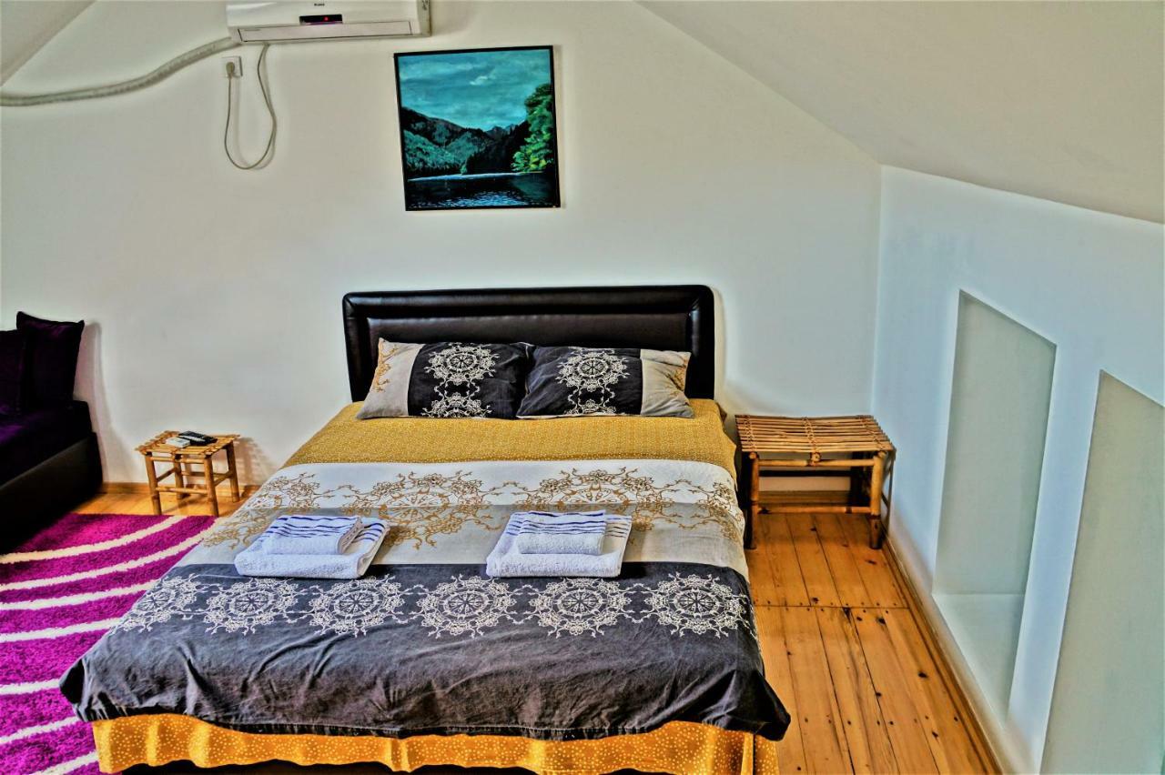 Central Apartment Nikšić Esterno foto